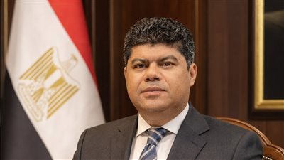 قرار وزاري بتعيين الدكتور صابر عثمان مساعدًا لوزيرة التنمية المحلية والبيئة