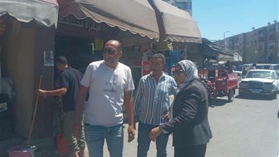 رئيس حي فيصل بالسويس تقود حملة مكبرة لرفع الإشغالات بالمدينة الصناعية 