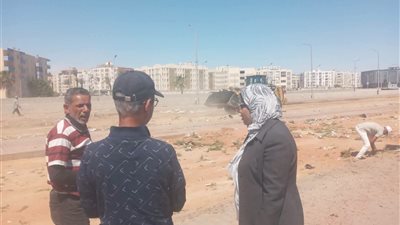 حي فيصل يواصل حملات النظافة ورفع المخلفات للحفاظ على المظهر الحضاري بالسويس