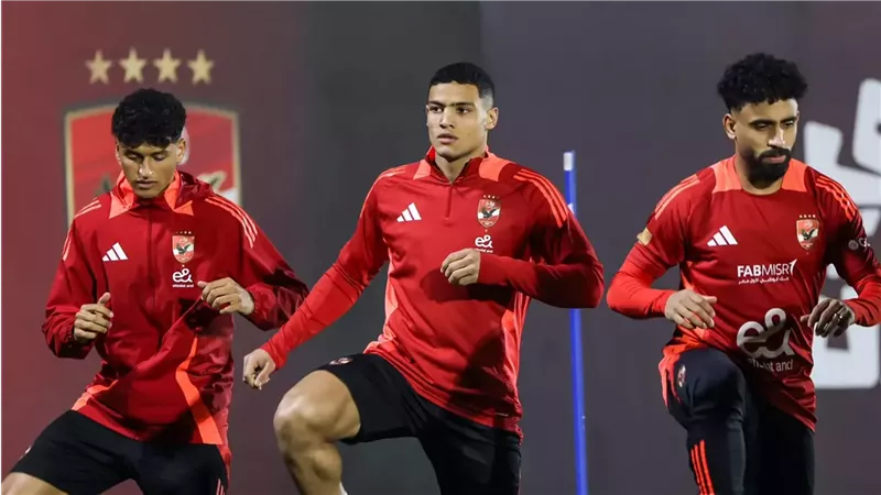 مصطفى العش مدافع