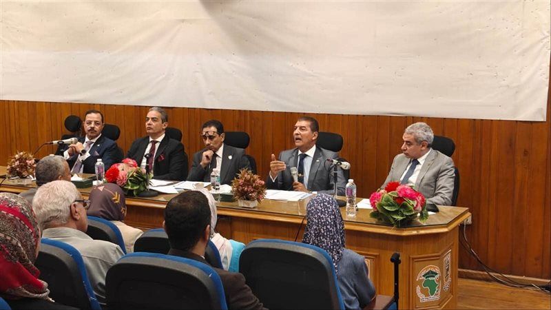 احتفالات جامعة القاهرة