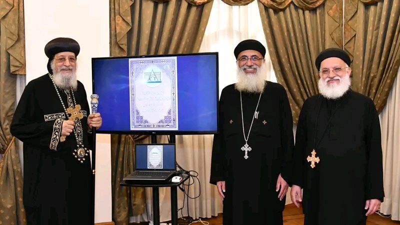 البابا تواضروس الثاني يلتقي القمص أندراوس متى 