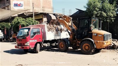 حملات مكثفة للنظافة ورفع الإشغالات وتمهيد الطرق بمركزي سنورس وإطسا