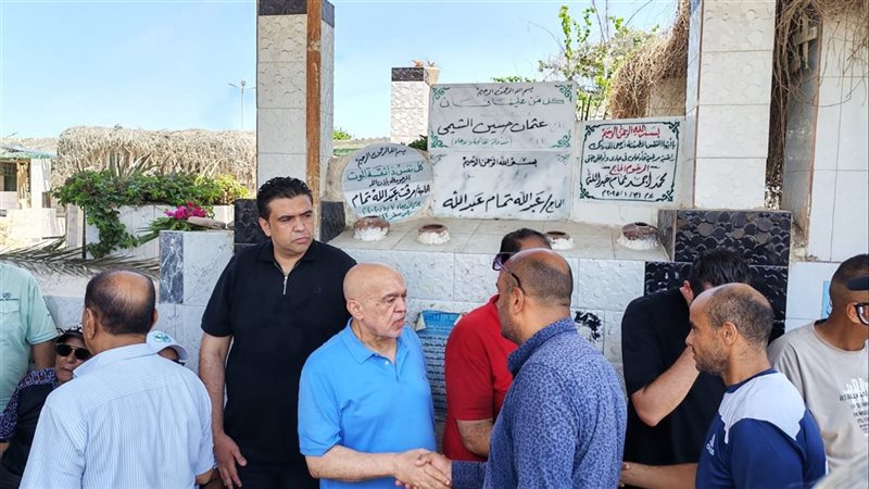 جانب من عزاء شقيق