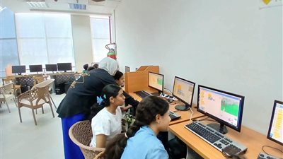 المركز الاستكشافي بالسويس يواصل فعاليات كورس البرمجة والإلكترونيات للطلاب 