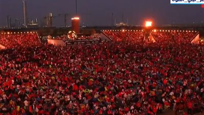 الجماهير تحلم بدور الـ16.. فرحة عارمة في العاصمة الإدارية بعد هدف إمام عاشور