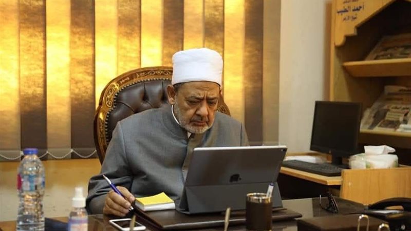 الدكتور أحمد الطيب