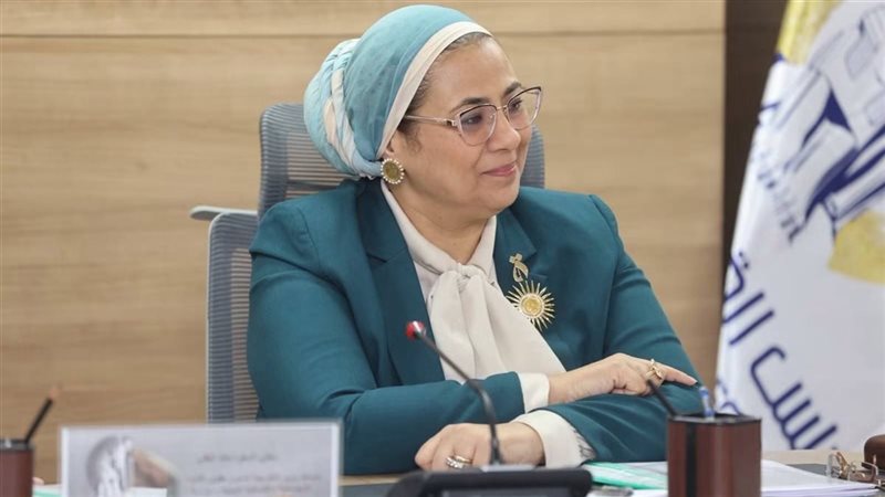 المستشارة أمل عمار 