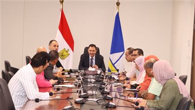 محافظ دمياط يترأس اجتماع لجنة تقنين أراضي الدولة لمتابعة نسب الإنجاز 