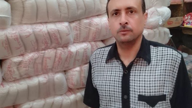 ضبط 360 كيس مقرمشات