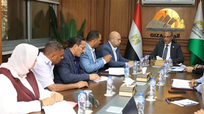 محافظ الجيزة يوجه بدعم منظومة النظافة بمركز كرداسة بمبلغ 2 مليون جنيه