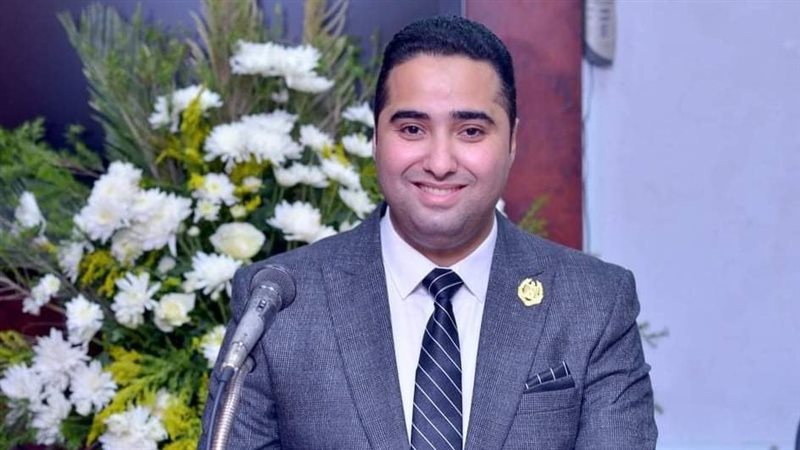 الدكتور محمد محمود