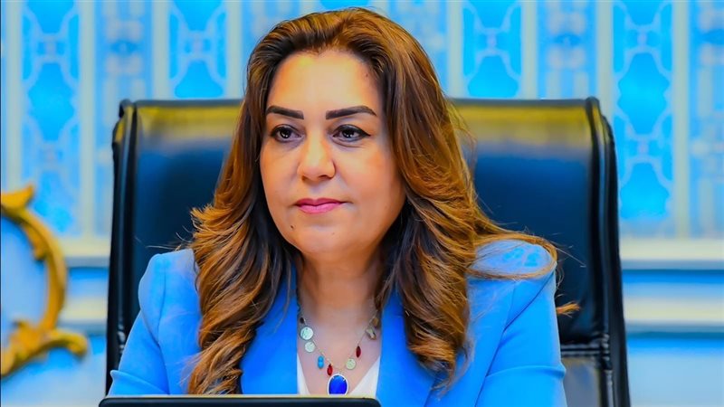 منال عوض 