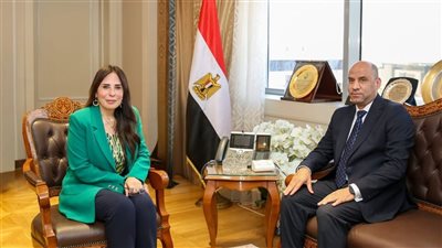 الإسكان والعمل يبحثان تدريب العمالة ودعم التشييد والحماية الاجتماعية للعمال