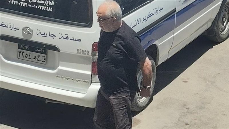 أشرف زكي 