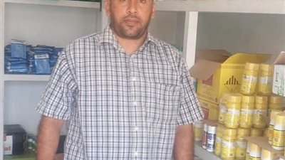 ضبط بقال هرب 1496عبوة جبنة ومكرونة مدعمة للسوق السوداء في إيتاي البارود
