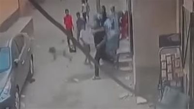 بعد القبض على الأب.. أول تعليق من شقيقته بشأن واقعة إلقاء طفله في البدرشين