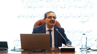 وزير المالية الأسبق: الادخار والإنتاج والقصد في الإنفاق مبادئ أصيلة في الإسلام