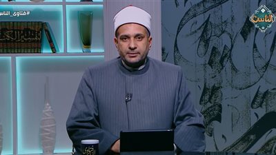 هل يجوز للزوجة أخذ مال زوجها دون علمه؟.. أمين الفتوى يوضح الضوابط