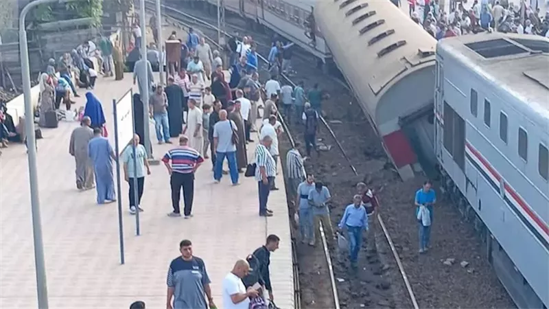 خروج عربة من قطار