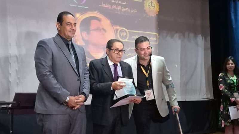 تكريم المخرج عادل