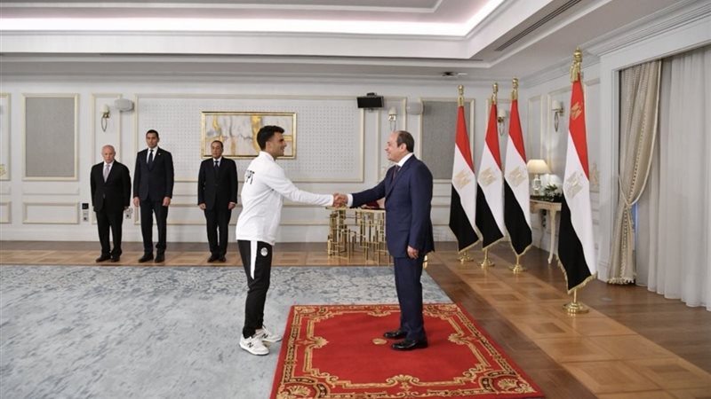 الرئيس مع زيزو