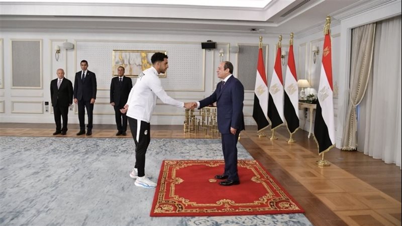 مصطفى شوبير مع الرئيس