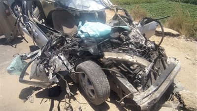 مصرع شخص وإصابة اثنين في تصادم سيارتين بأخميم شرقي سوهاج