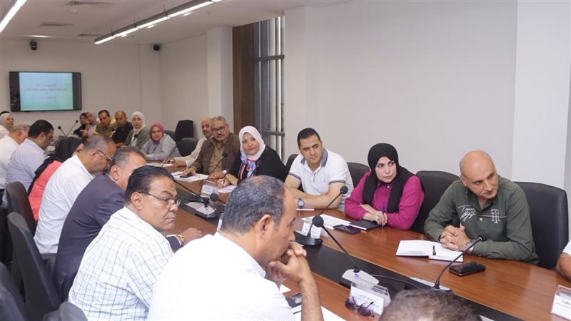 محافظ دمياط يتابع
