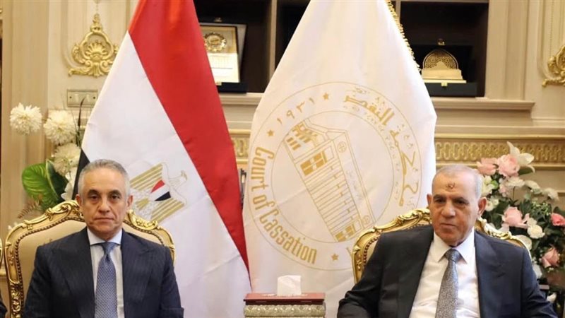 وزير العدل يهنئ مجلس
