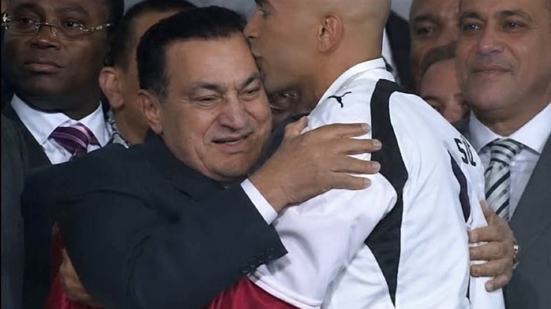 الرئيس الراحل حسني