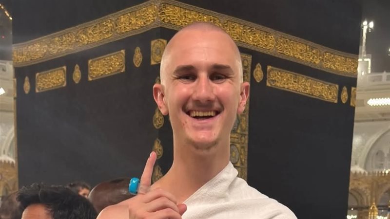 المؤثر الأمريكي