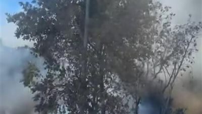 العربيات تفحمت بالكامل.. حريق هائل يضرب كامب بدهب والحماية المدنية تتدخل