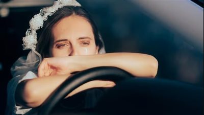 زفاف مع وقف التنفيذ: عندما تهرب العروس من الفستان الأبيض بالأمتار الأخيرة