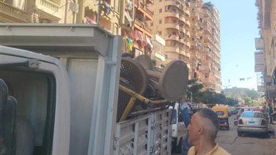 حملات مكثفة إزالة 305 مخالفة إشغال طريق بشوارع كفر الدوار