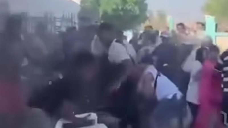 مشاجرة داخل شاطئ