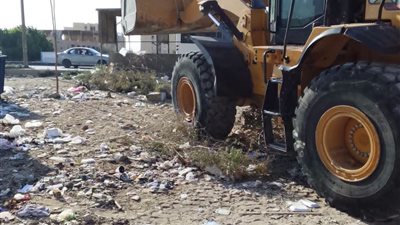 حي فيصل بالسويس يرفع كفاءة الحدائق لاستقبال روادها        