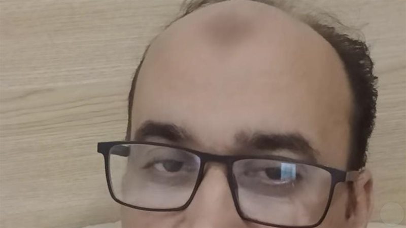 العزف احمد شاكر