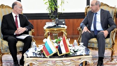 الطيران المدني يبحث مع  سفير بلغاريا سُبل التعاون المشترك في مجال النقل الجوي