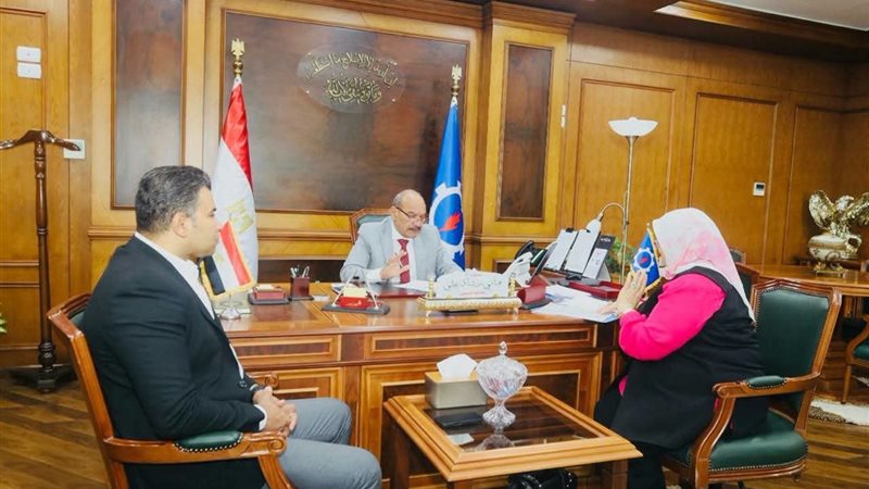 محافظ السويس 