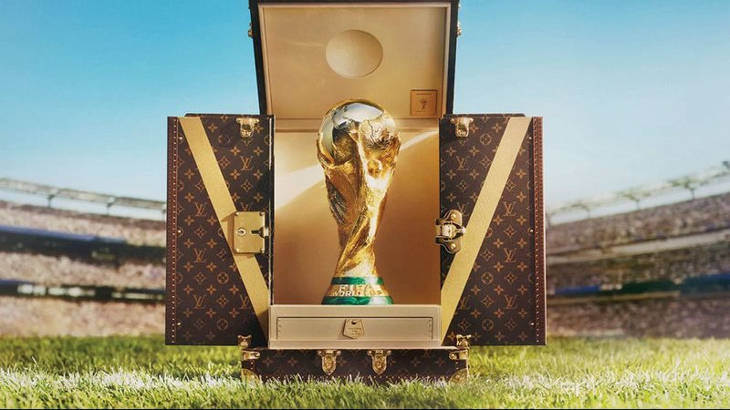 صندوق كأس العالم من لويس فيتون 