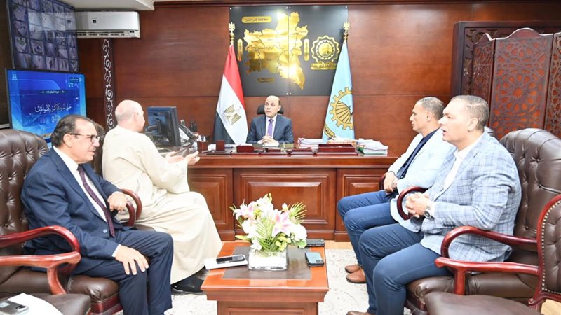 محافظ الغربية 