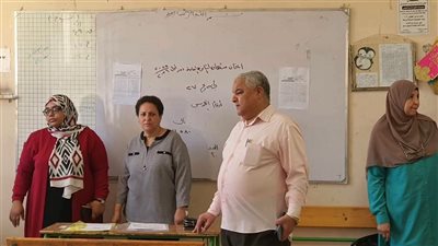 مع انطلاق امتحانات الدور الثاني.. وكيل تعليم الأقصر يتابع اللجان ميدانيًا 