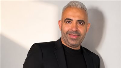 محمد عدوية يحيي تراث والده بموال 