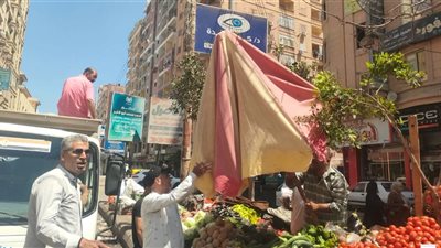 حملة مكبرة ترفع ١٩٥ مخالفة إشغال طريق بعدد من شوارع كفر الدوار