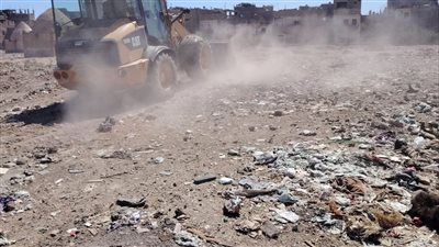 رفع 95 طنًا من القمامة وتحسين كفاءة النظافة بشوارع مدينة قنا