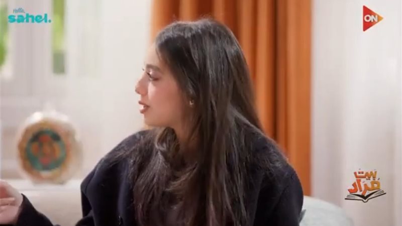 الفنانة ياسمين العبد