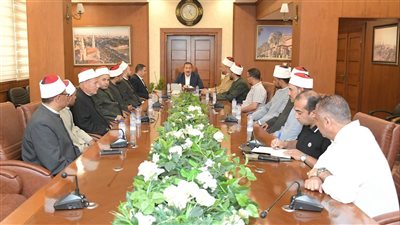 محافظ بورسعيد: دور العبادة شريك أساسي في توعية المواطنين وتعزيز القيم والأخلاق