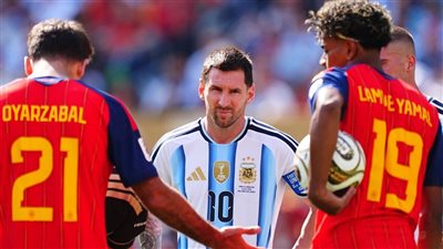 بعد نهائي كأس العالم.. محمد صلاح يهاجم الفيفا والحكام ويفرح بسقوط ميسي