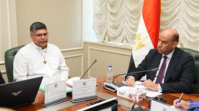 تعاون وزارة العمل ومعهد 